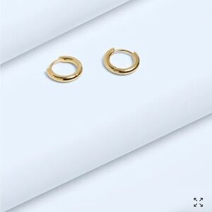 Madewell Demi-Fine Huggie Hoop Earrings Gold